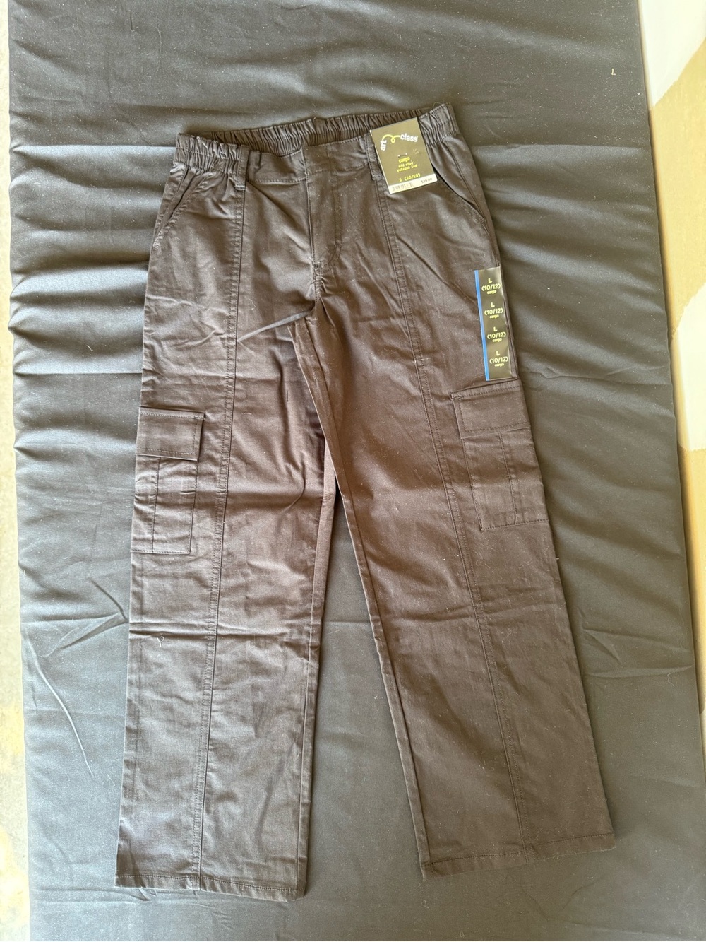 NWT Art Class Kids Black Mid Rise Relaxed Leg Cargo Pants